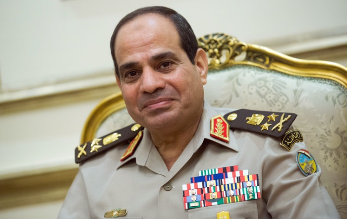 Protesters demand fall of Egypt government over islands deal